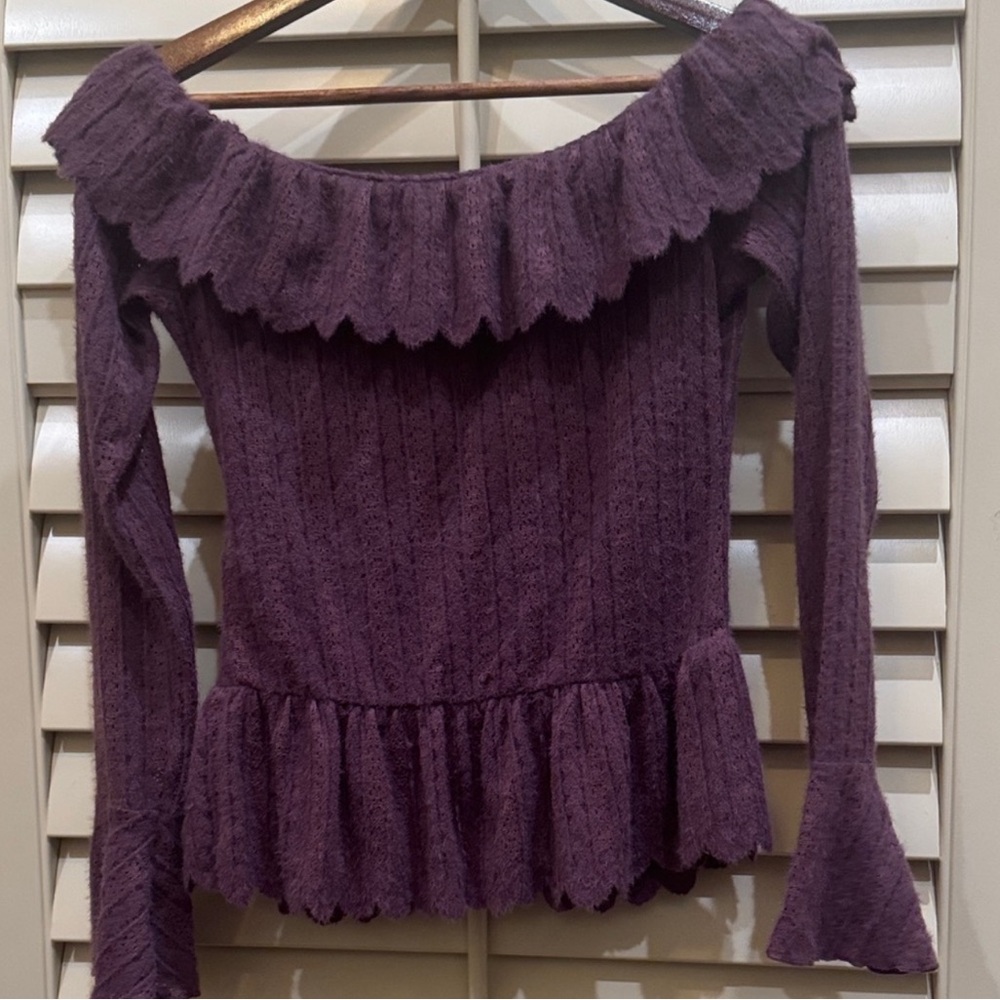 Dazy Lavender Off-Shoulder Ruffle Sweater - Picture 6 of 7